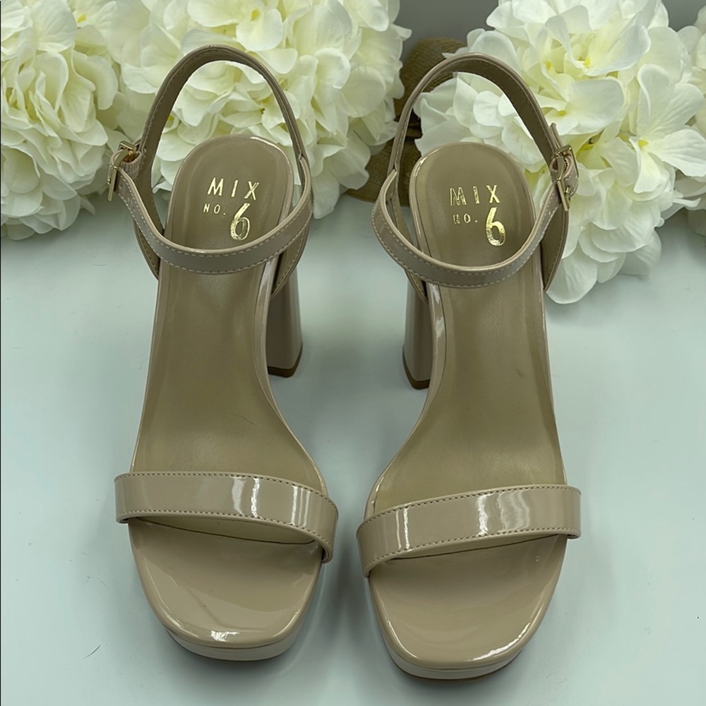 Mix No. 6 Women's Tan Heeled Sandals size 7.5W